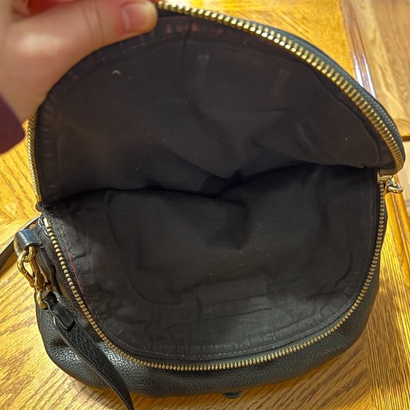 Marc Jacobs Cross Body Leather Bag - Picture 4 of 5